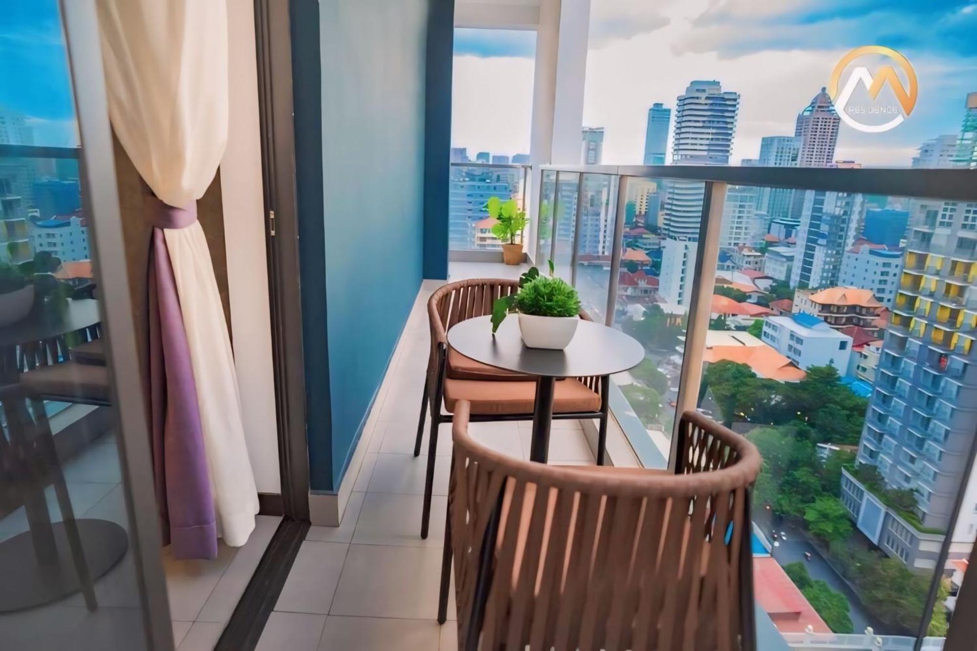Apartment Serviced Unique Infinity Pool With Mekong River View